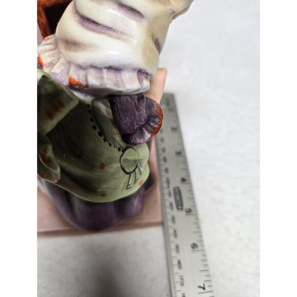 Old Mother Hubbard Figurine By Enesco - Hand-Painted Porcelain Vintage 7 in High - Picture 14 of 14